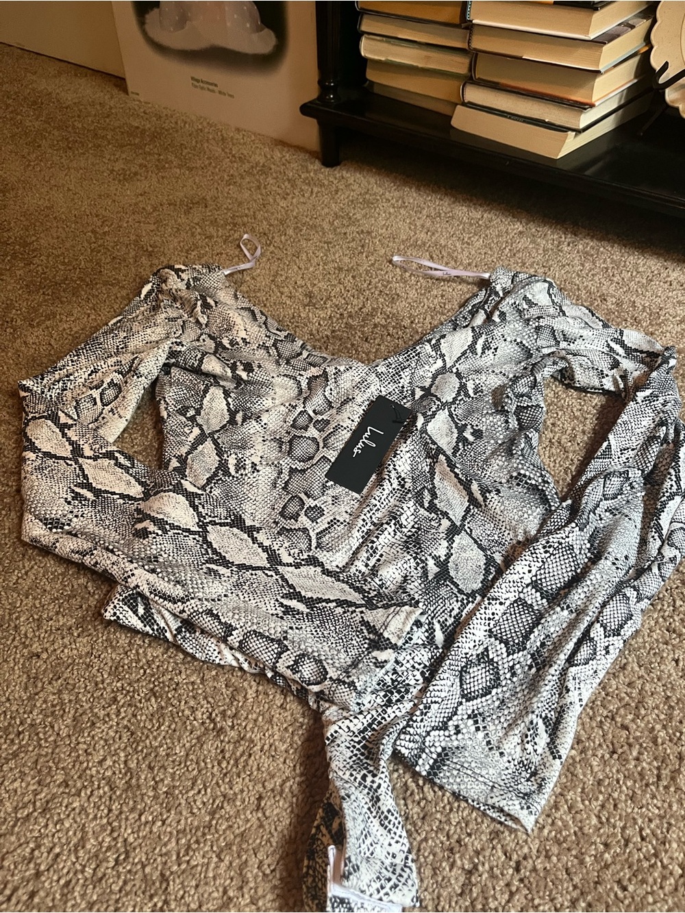 Lulus Snake Print Long Sleeve Bodysuit in Black & White new size small